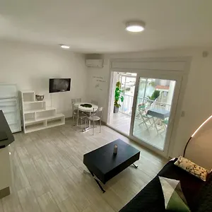 Superbe , Confort, 40 M2 + 10 M2 Terrasse , Empuriabrava Espagne